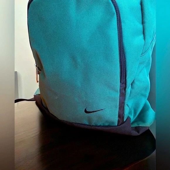 SOLD
NIKE RARE Olive Green Backpack preloved condition bag tote technical retro - Picture 2 of 13